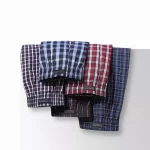 Klassiske Boxershorts hængt på væg